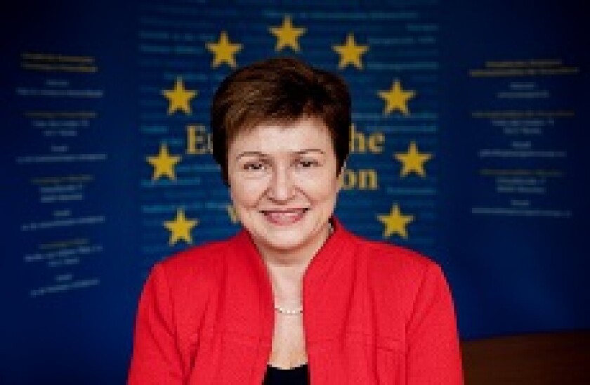 Georgieva_Alamy_230x150