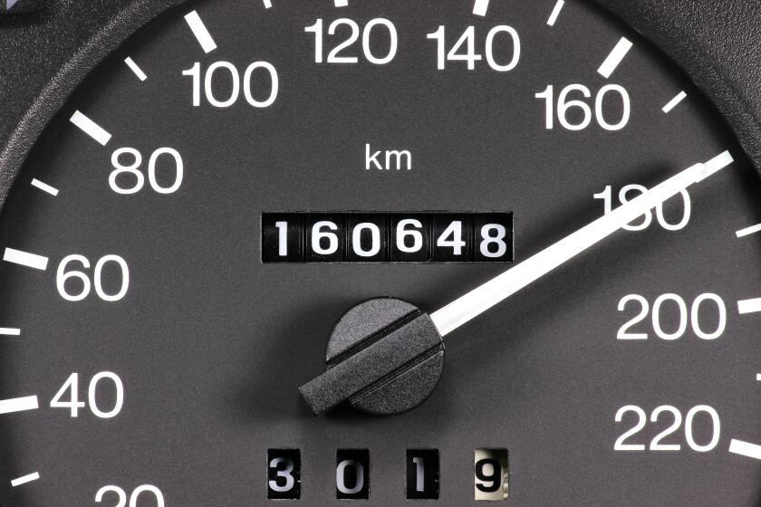 speedometer at 180 km/h