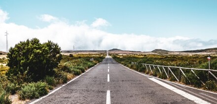Empty highway from Alamy 29Sep22 575x375