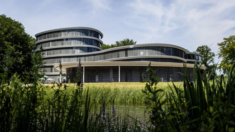 DRIEBERGEN - Exterior of Triodos Bank's head office. ANP REMKO DE WAAL netherlands out - belgium out
