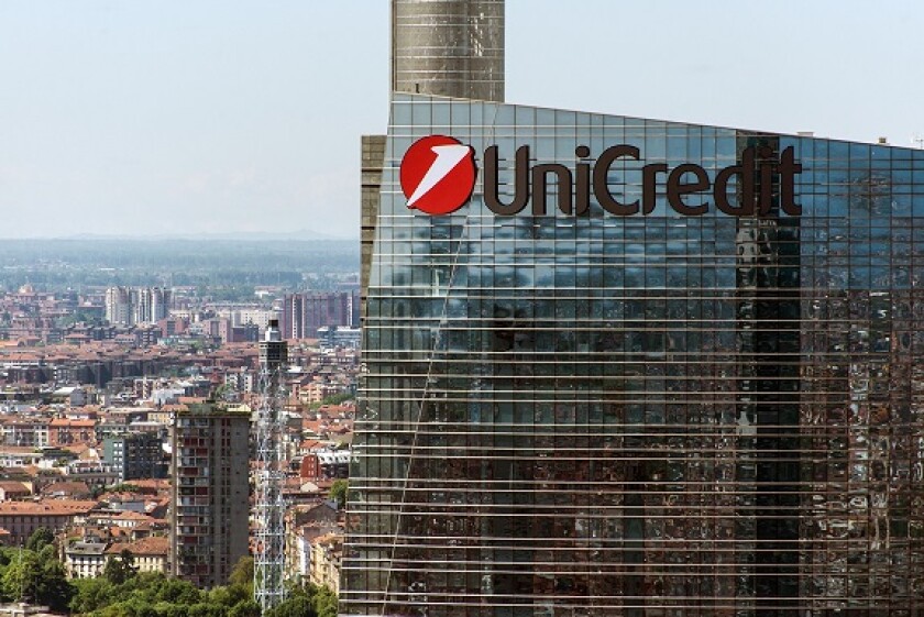 Unicredit_tower_from_unicredit