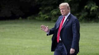 trump_waving_PA_230x150