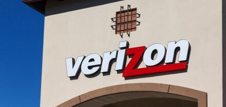 VALENCIA, CA/USA - NOVEMBER 11, 2015:  Verizon Wireless retail store. Verizon Wireless is a wholly owned subsidiary of Verizon Communications, Inc.