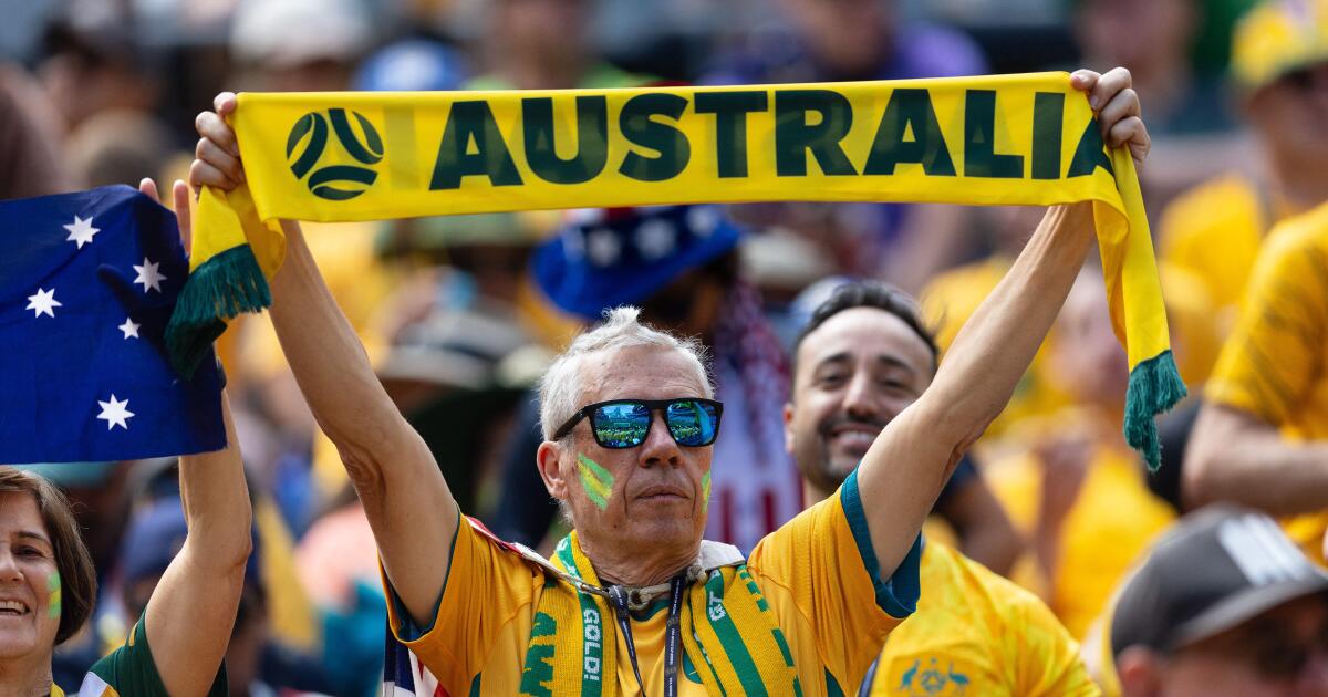 Offshore corporate borrowers leap into Aussie dollar mart