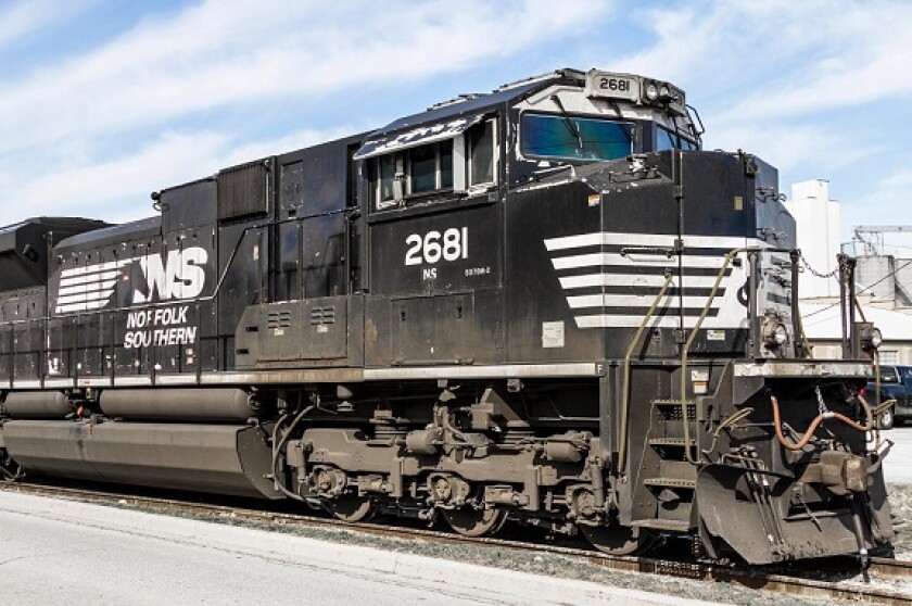 Norfolk Southern train railway from Alamy 7May21 575x375