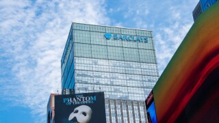 alamy 2021-07-21 barclays nyc 575x375