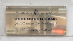 Berenberg_Alamy_230x150