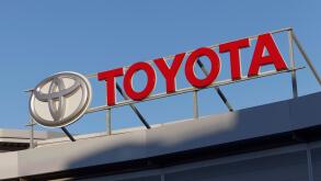 Toyota, logo on a car dealership, Japanese car brand, Dusseldorf, North Rhine-Westphalia, Germany, Europe