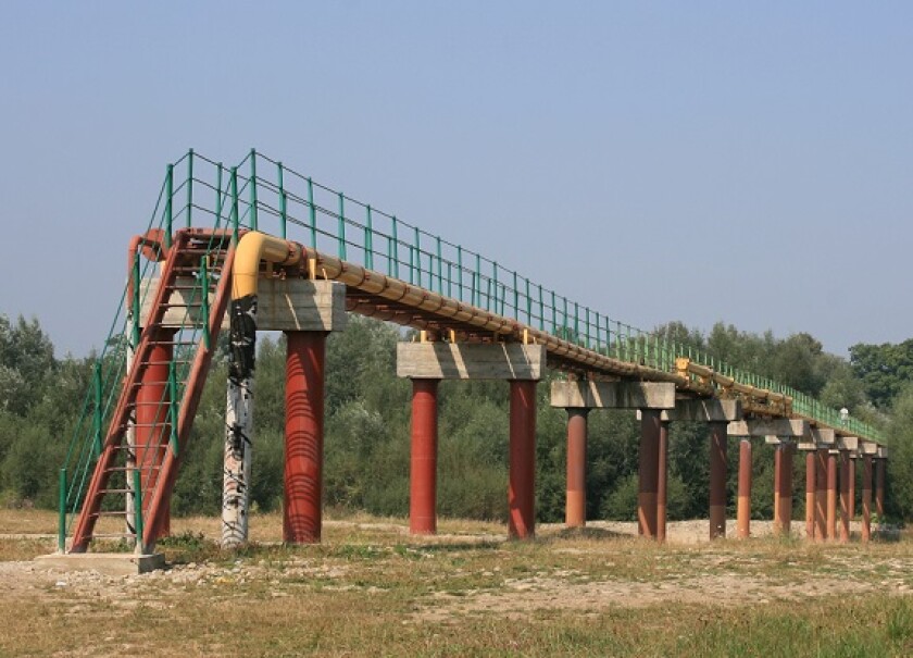 Druzhba oil pipeline Russia to Europe By Водник at Russian Wikipedia Wikimedia commons v2 575x375.jpg