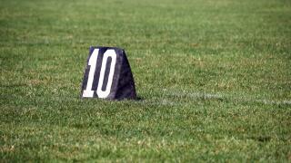 American football 10 yard line number marker