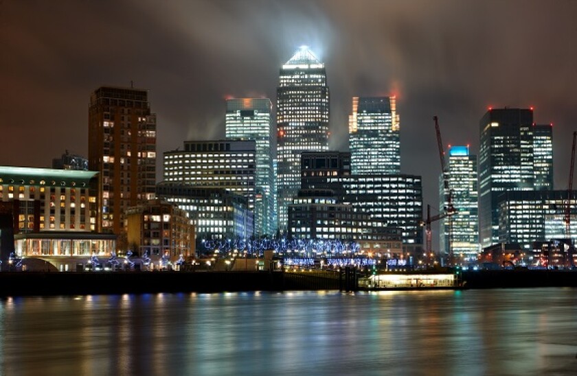 AdobeStock_CanaryWharf_575x375_Oct2020