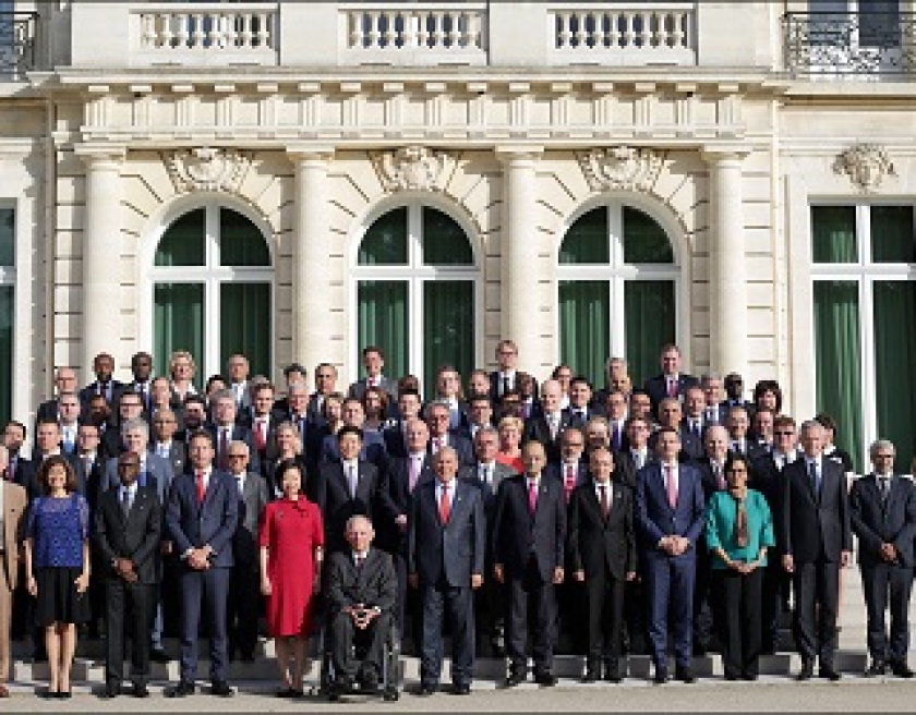 oecd family portrait