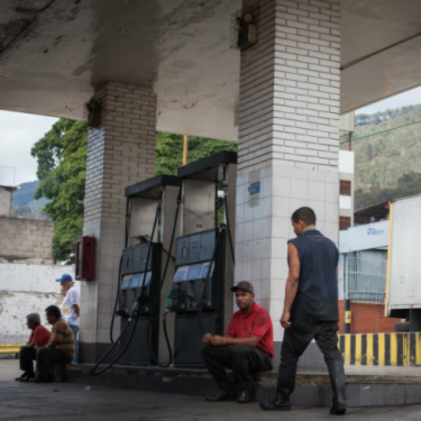 Venezuela gas station_PA_575x375.jpg