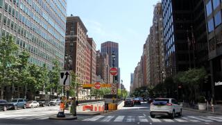 Park Avenue South, view from E40th Street intersection, street scene, New York, NY, USA