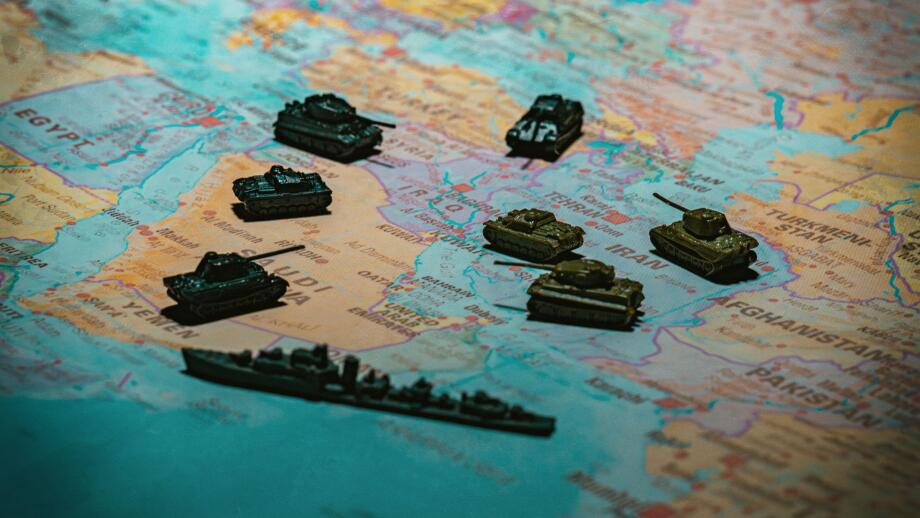 Large scale military conflict and war in the Middle East on map.