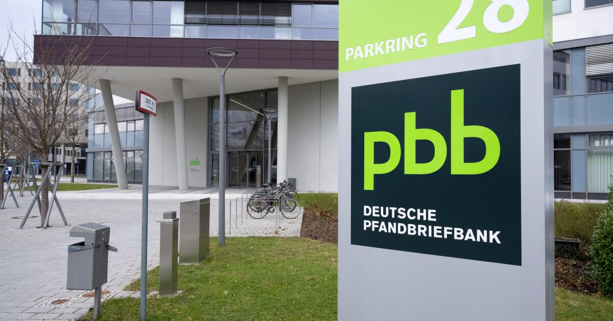 Deutsche Pfandbriefbank returns to senior after exiting US market Unlock this article. The content you are trying to view is exclusive to our subscribers. To unlock this article:
