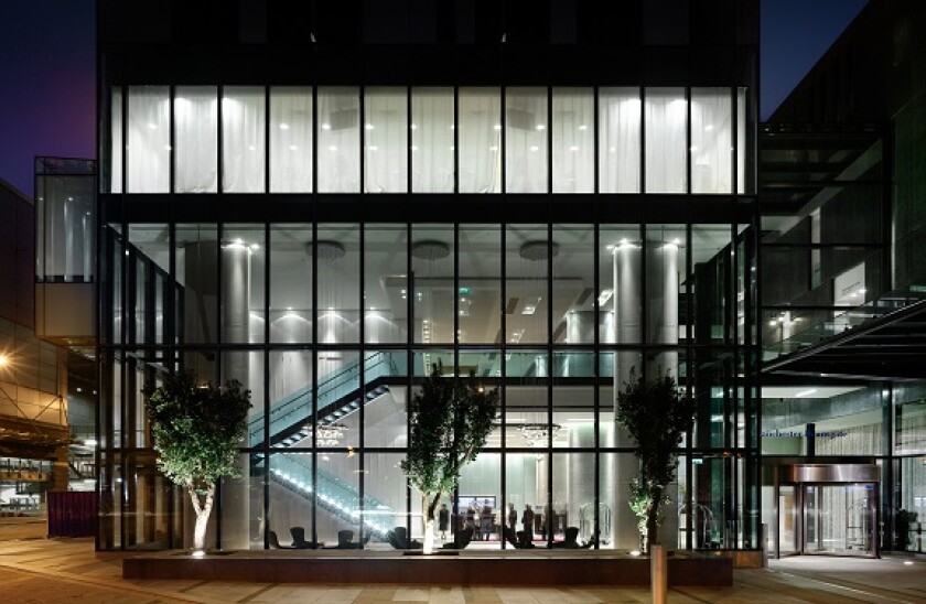 Hilton_Alamy_575x375_20April21