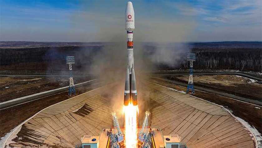 OneWeb launch Vostochny.jpg