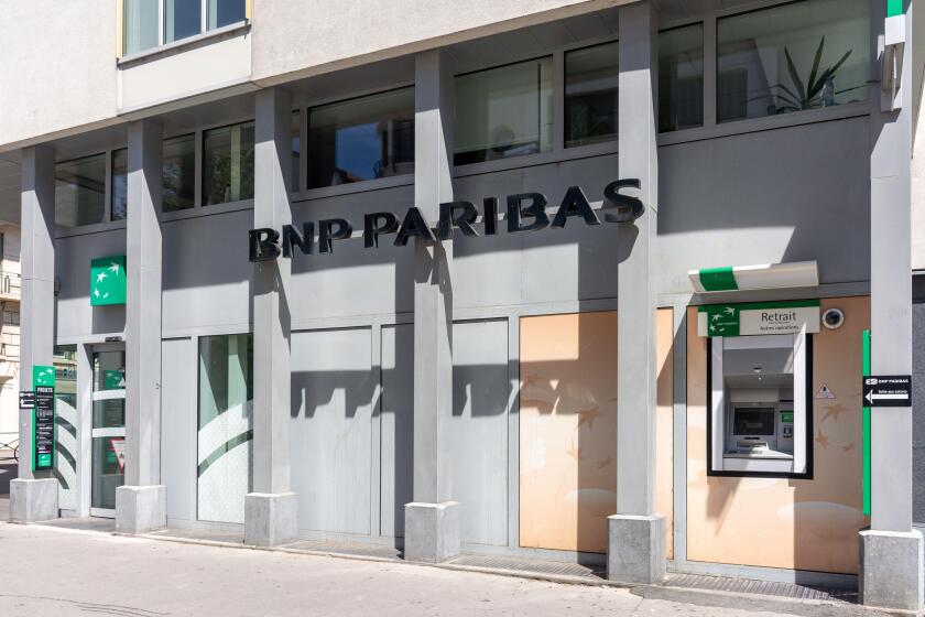 BNP Paribas Bank, Rue Royale, Vieille Ville, Annecy, Haute-Savoie, Auvergne-Rhone-Alpes, France