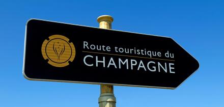Route de Champagne sign near Epernay.