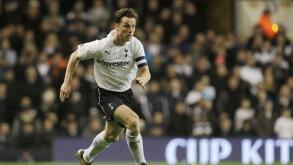 Tottenham Hotspur's Scott Parker plays against Stevenage during their English FA Cup fifth round replay soccer match at White Hart Lane, London, Wednesday, March 7, 2012. (AP Photo/Sang Tan)