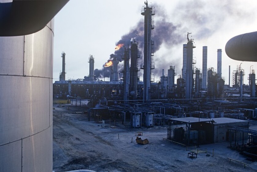 Ras Tanura oil refinery Saudi Aramco from Alamy 19Dec22 575x375
