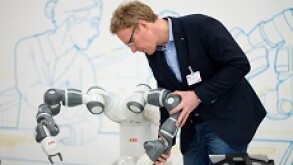 ABB robot arm 230x150 PA