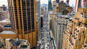 Looking south on Park Avenue from 35th street, Manhattan, New York City, NY, USA