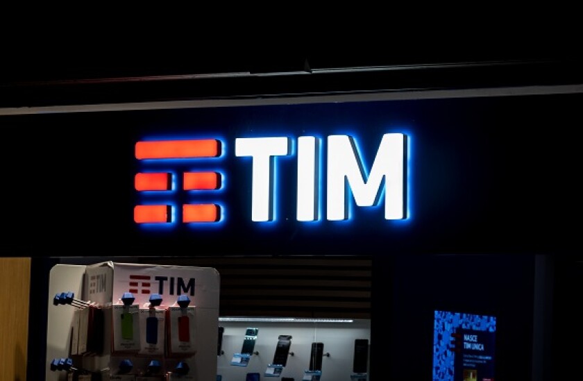 telecom italia adobe 575 375