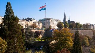 LUX, Luxembourg, city of Luxembourg, view across the river Petrusse valley to the city center with the cathedral Notre-Dame, bas