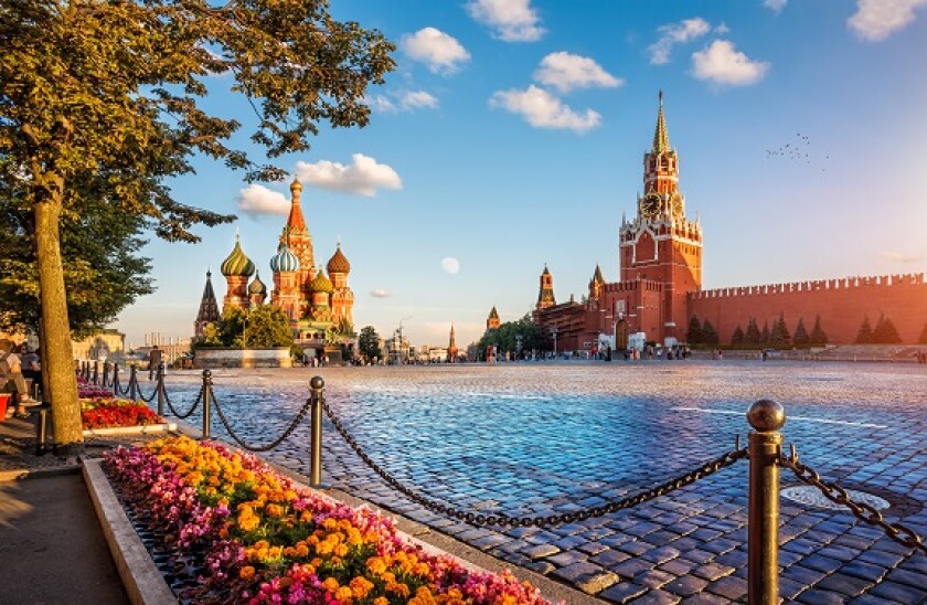 Moscow_st Basils_red_Square_Adobe_575x375.jpg