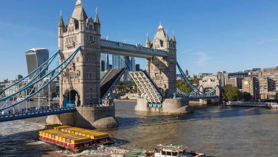 England, London, Tower Bridge