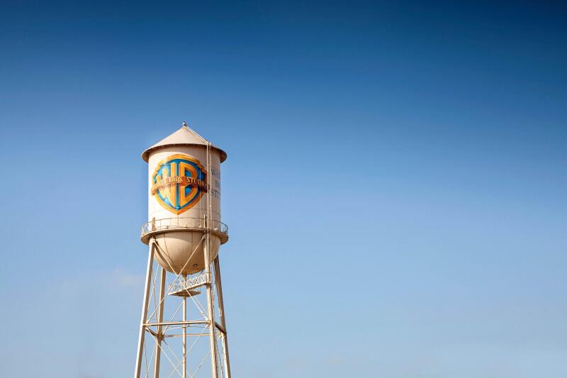 WARNER BROS. STUDIOS
chateau d'eau; water tower
Prod DB © Jacek_Sopotnicki - Warner Bros. Studios