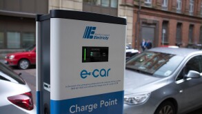Northern Ireland electricity E car charge point Belfast Northern Ireland