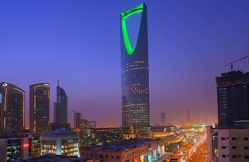 kingdom tower riyadh the landmark building of the saudi capital