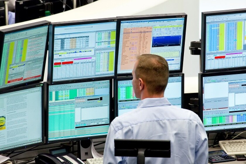 Trading floor from Alamy 9Jun22 575x375