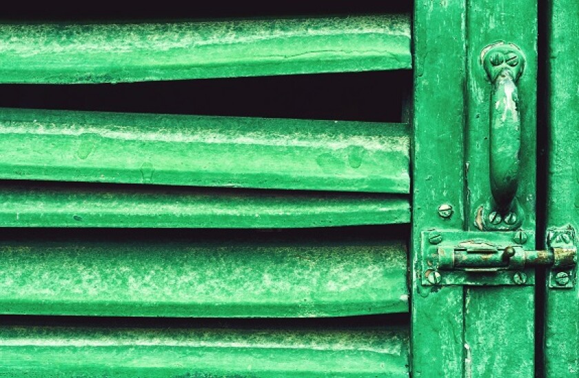 Green_door_Alamy_575x375_18May21