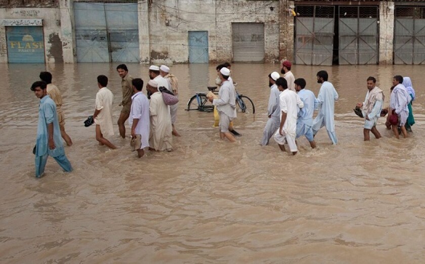 Pakistan floods 2010 from Alamy 21Feb23 575x375