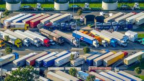 Truck rest area, break from driving, trucks, trailers, full parking lot, crowded, rest periods on the Rasthof Rhynern-Sud,