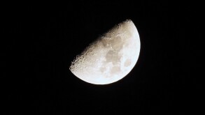 moon-2G15C3Y.jpg