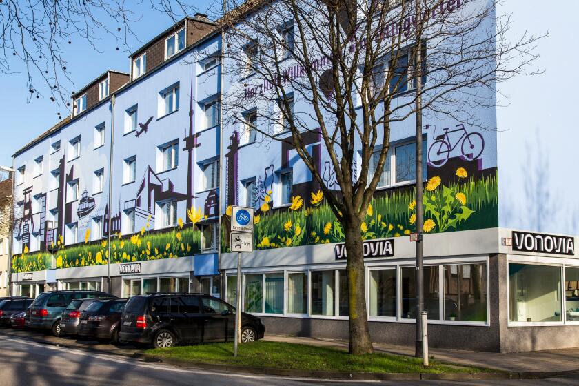 Housing companies Vonovia, Quartier office in Elting quarter, Essen, North City, Essen, Germany