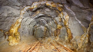 AdobeStock_gold_mining_575x375_31March2021