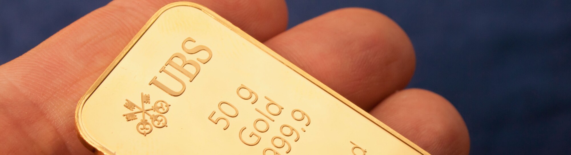 A 50g gold ingot issued by the Swiss bank UBS.
