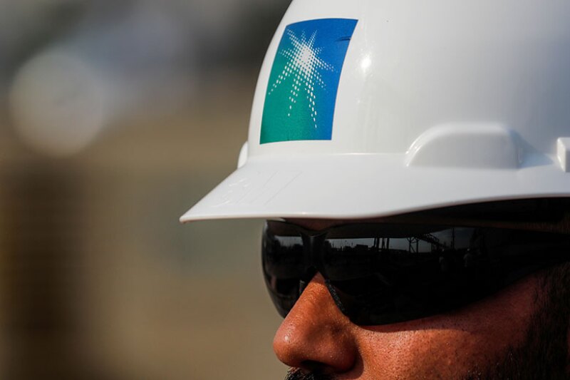 Saudi-Aramco-helmet-logo-R-780.jpg