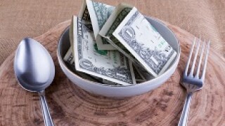 Dollar_meal_fotolia_230x150