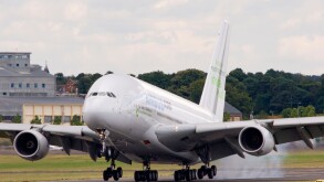 Airbus Industrie Airbus A380-841 displaying at the Farnborough airshow 2008